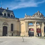 Maison Confort Avec Jardin - Chantilly, Senlis, Parc Asterix, Paris Cdg Holiday home Avilly-Saint-Leonard