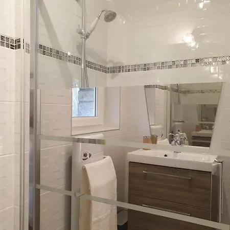 Vakantiehuis Maison Confort Avec Jardin - Chantilly, Senlis, Parc Asterix, Paris Cdg *