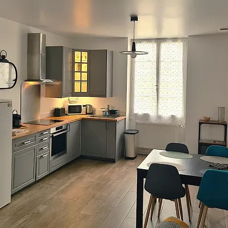 Vakantiehuis Maison Confort Avec Jardin - Chantilly, Senlis, Parc Asterix, Paris Cdg